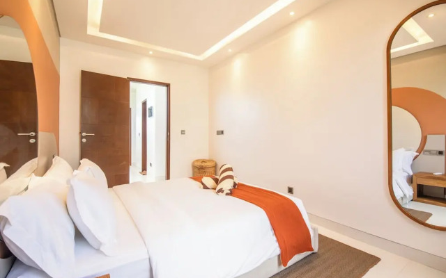 Marvelous 6BR 2 Mins to Beach