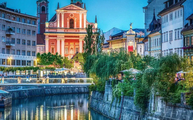 Tromostovje I In Heart of Ljubljana