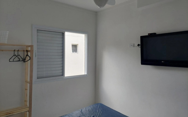 Ubatuba - Apartamento com Churrasqueira e Piscina