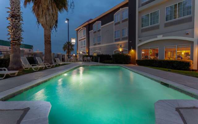 La Quinta Inn & Suites by Wyndham Seguin