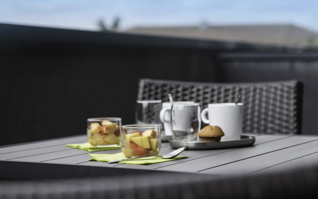 HOLIDAY INN EXP TOULOUSE ARPT by IHG