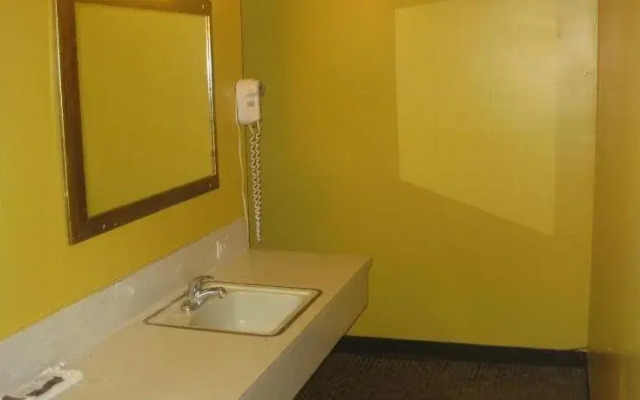 Travel Inn and Suites