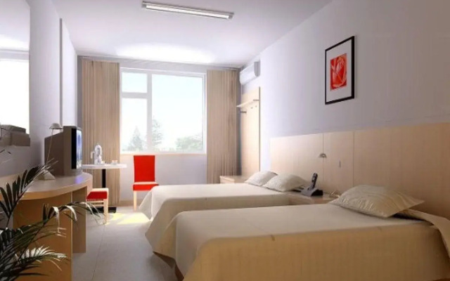 Jinjiang Inn Changsha Helong Stadium