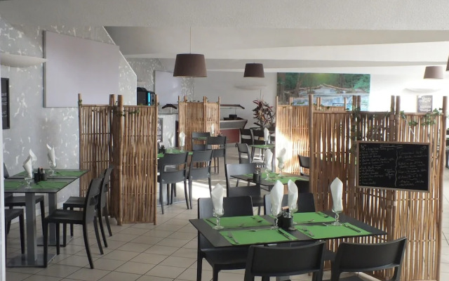 Logis Hôtel le Clos Saint-Loup