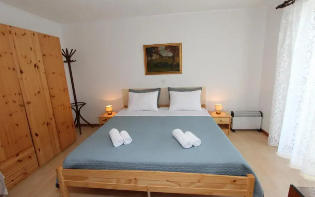 Apartments Knezovic