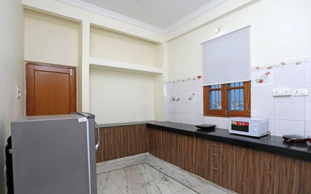 Oyo 9878 Home Cozy Stay Geetanjali Hospital