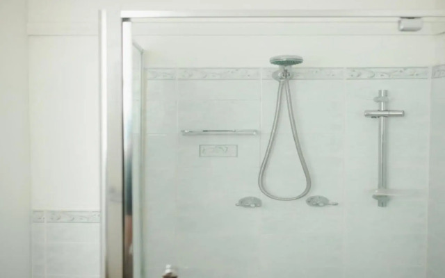 Sussex House Caravan Park