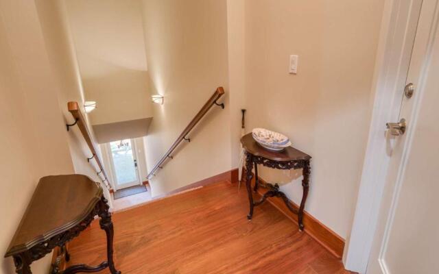 St. George Street Apartment