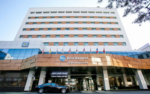 hotelImage