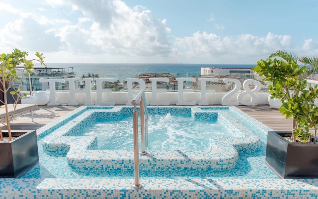 The Reef 28 Hotel & Spa - Luxury Adults Only - All Suites
