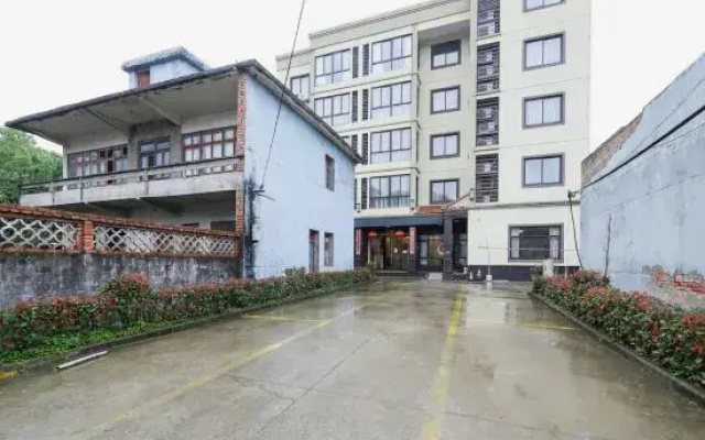 Xiangying Holiday B&B