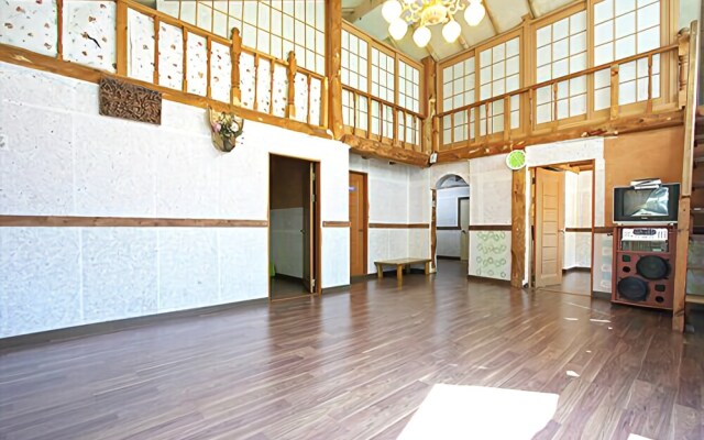 Yangpyeong Korean Cultural Home Pension
