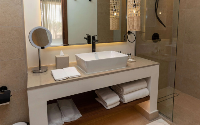 Bab Al Nojoum Bateen Liwa Resort