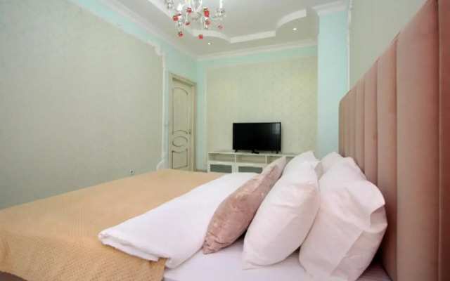 Apartments on Rozybakieva street 247 building 1