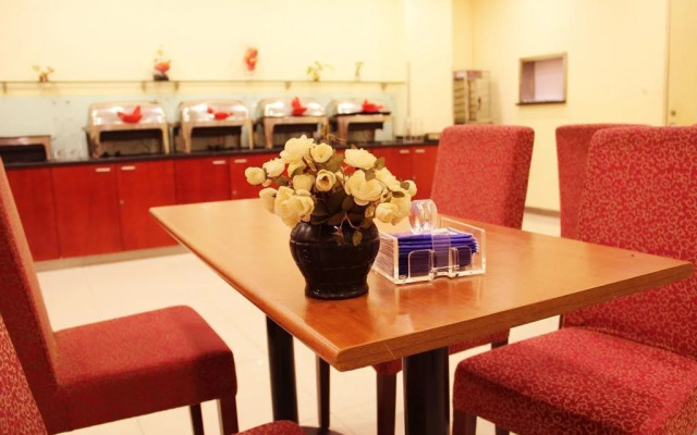 Hanting Hotel (Shanghai Lujiazui Zhangyang Road)