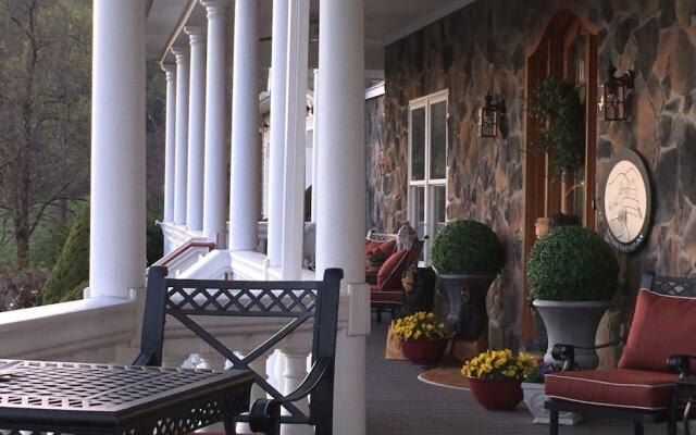 Skyline Vineyard Inn