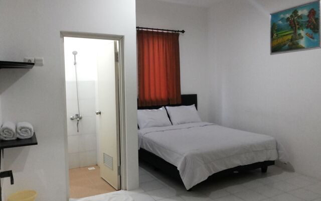 OYO 91035 De Ritz Residence