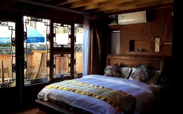 Lijiang Courier Inn