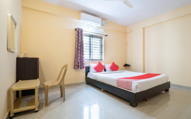 Ashrey Comforts By OYO Rooms