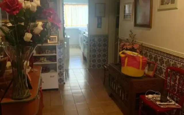 Apartment With 3 Bedrooms in Amadora
