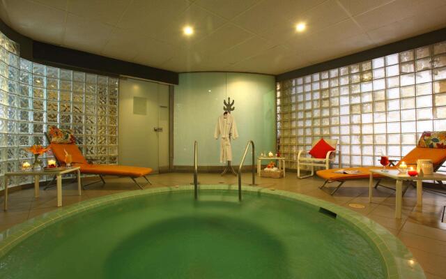 Delfines Hotel & Convention Center