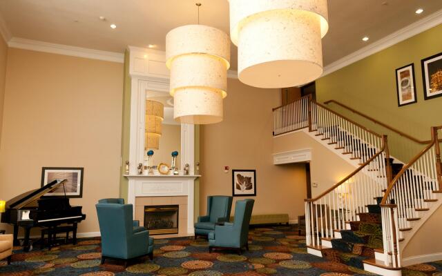 Holiday Inn Express & Suites Bloomington - Normal, an IHG Hotel