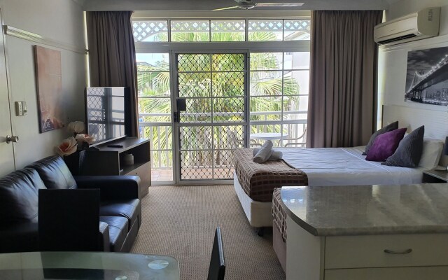 Reef Palms Motel
