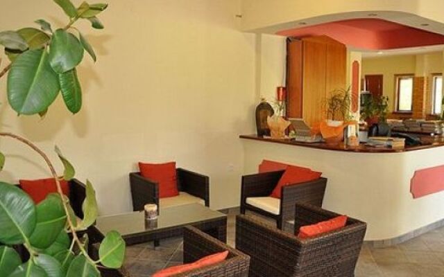 Hotel Pyrros
