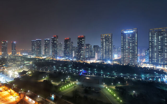 Orakai Songdo Park Hotel