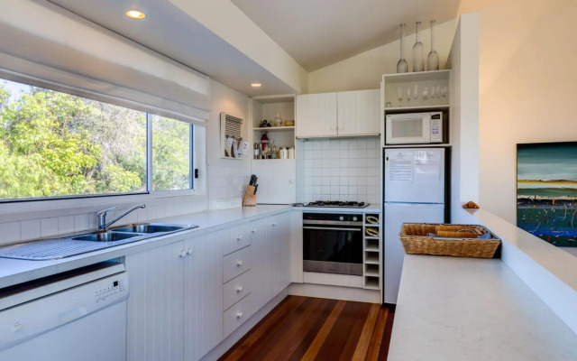 Hyams Seaside Apartment 4pm Check Out Sundays