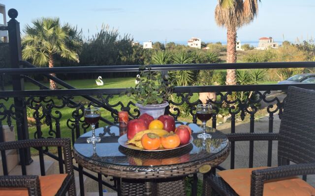 Zoi's Holidays Apartment