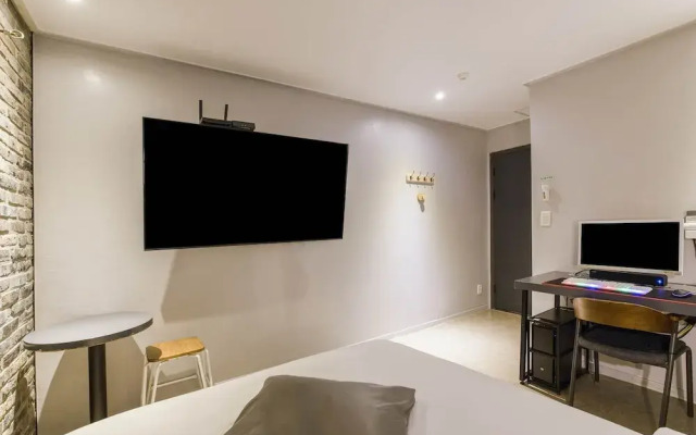 Stay Inn Hotel