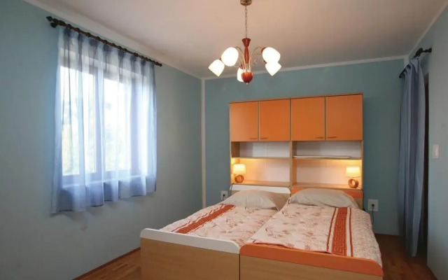 Nice Home in Bratulici With Wifi and 6 Bedrooms