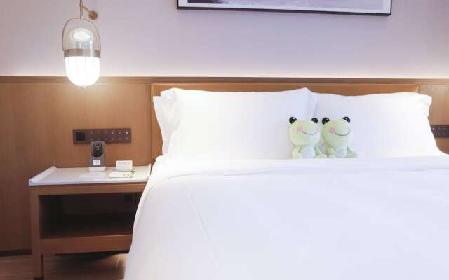 Holiday Inn Hotel and Suites Sanya Yalong Bay, an IHG Hotel