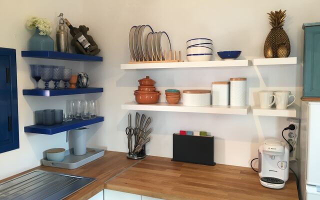 Aphrodite and Apollo Apartments