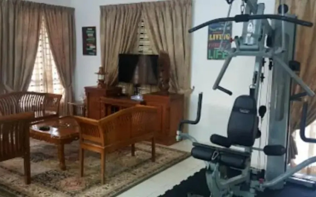 Nur Banglo Homestay Port Dickson