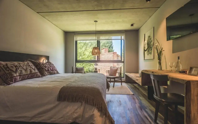 Be House Suites & Spa