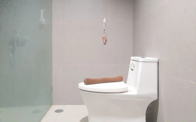 Spacious And Elegant 1Br At Patraland Amarta Apartment