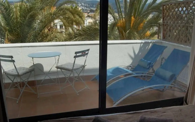 Port Alegre Attic by Hello Apartments Sitges