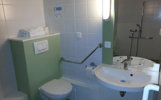 Hôtel Ibis Budget Nantes Ouest Atlantis Couëron