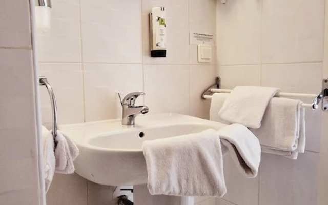 Brit Hotel Essentiel Pontivy-Robic