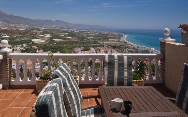 Villa Terrazas with Pool and Jacuzzi SpainSunRentals 1173