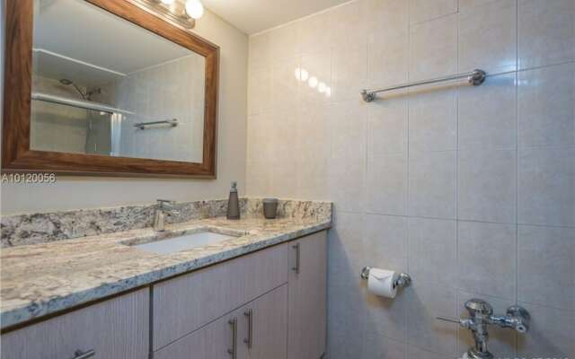 Wonderful 2br With BBQ Next to Gulfstream :)