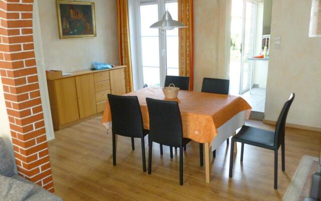 Holiday Home Driekroezen