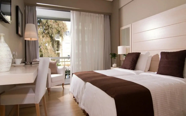Sea View Cityscape Hotel