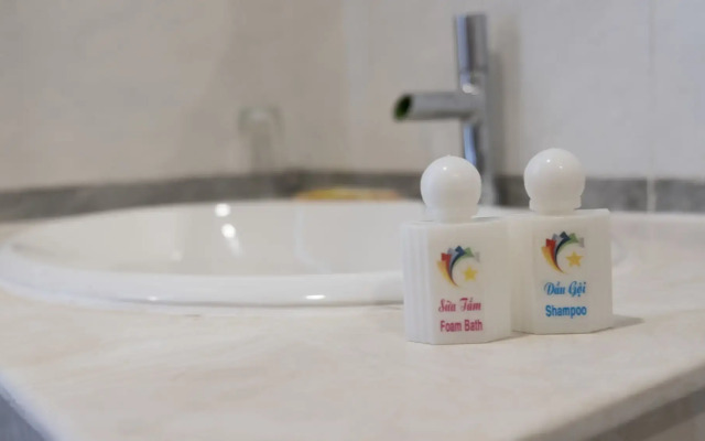 White Diamond Hotel