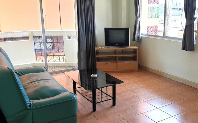 Walking Street Hostel by New Wave - Adults Only