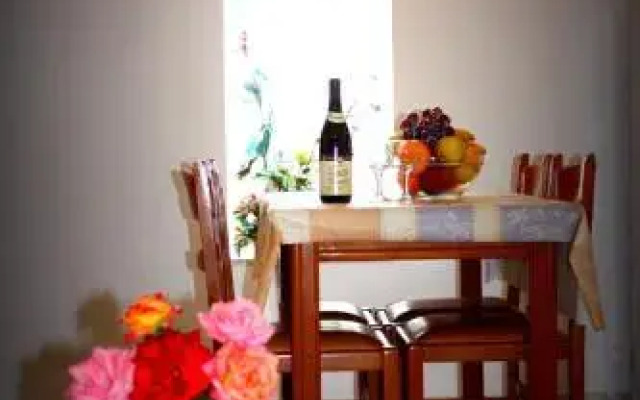 Lea Family Apartments
