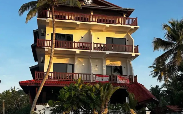 Lucky Monkey Inn & Restaurant