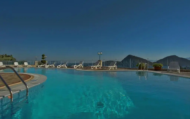 Panorama in Tolo